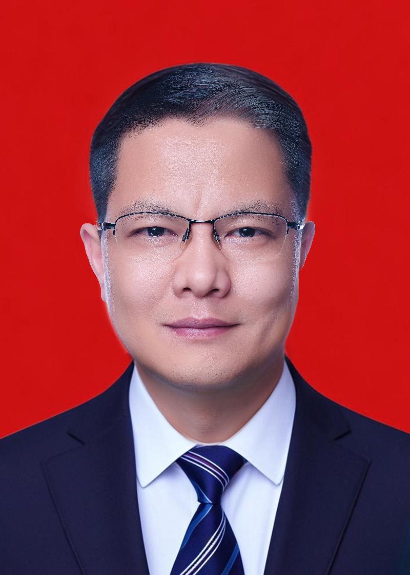 副區(qū)長 雷波